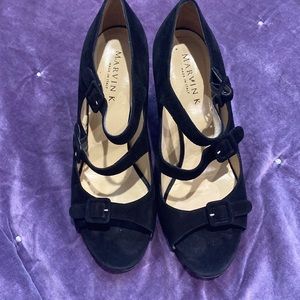Marvin K Womens Black  Suede Slip On Strappy Wedge Heels Sandals